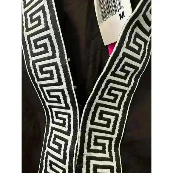 The Macbeth Collection NWT by Margaret Josephs Women’s V-Neck Swim Top Cover-Up - Picture 4 of 9